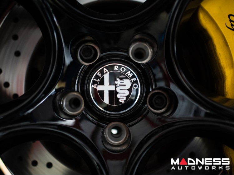 Alfa Romeo Wheel Center Caps - set of 4 - Black/ Silver - 60mm